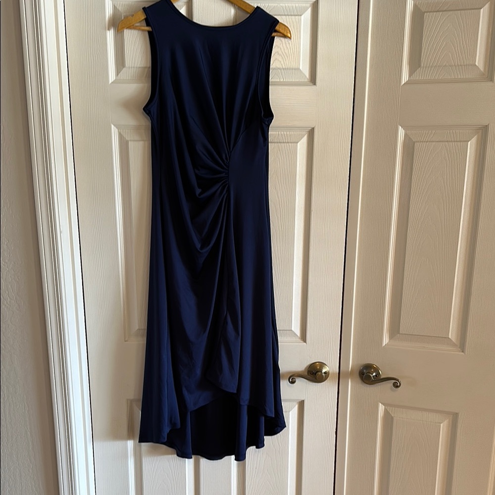 Elegant Navy Sleeveless Dress